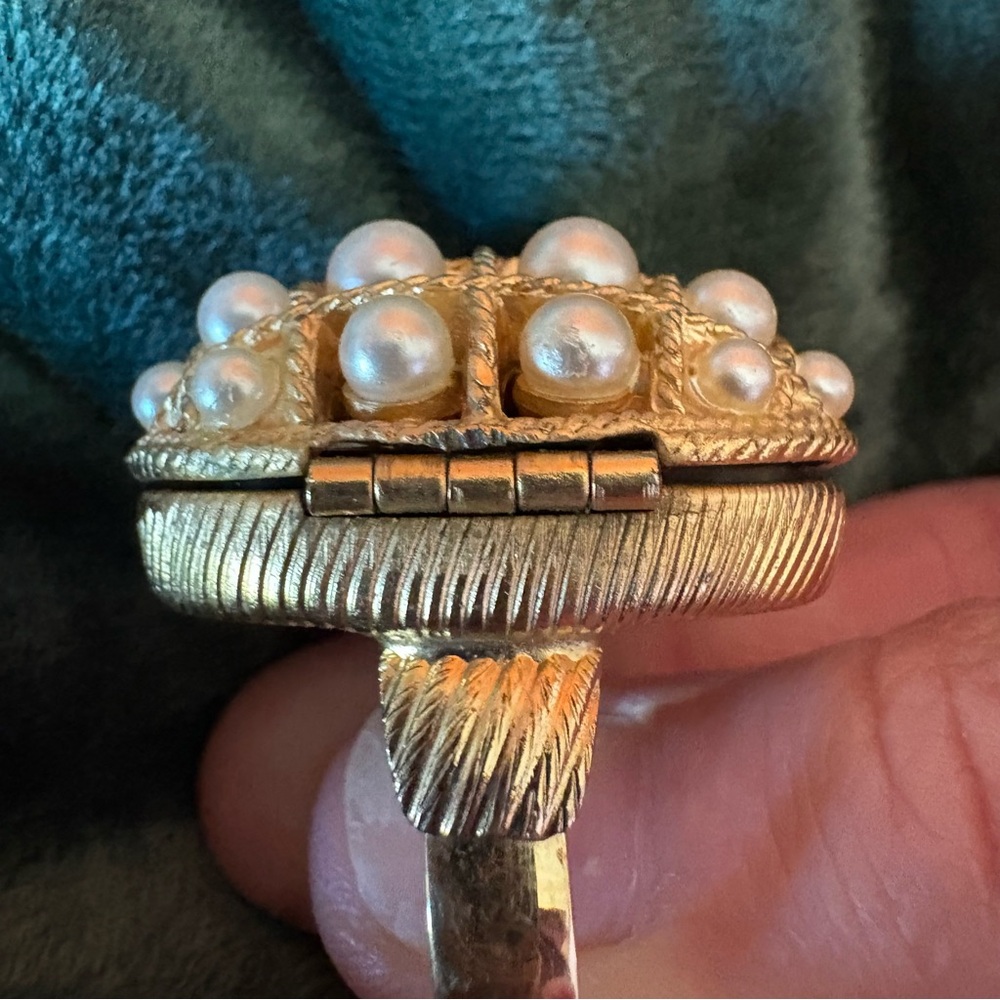 Gold and Pearl Fashion Ring with Locket - approx size 6 - Picture 9 of 9